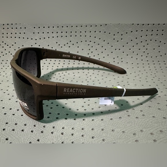 New  Reaction Kenneth Cole men sunglasses - Picture 3 of 3